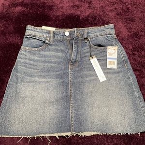 Mini jean skirt! Size 25 NWT